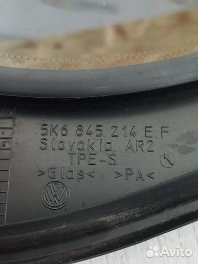 Форточка двери задняя правая Volkswagen Golf 6 1.6