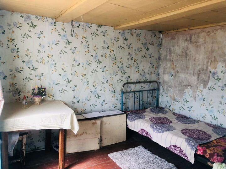 Дом 10 м² на участке 6,5 сот.