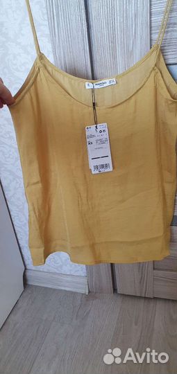 Новый топ Mango