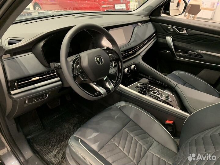 Changan CS95 2.0 AT, 2024
