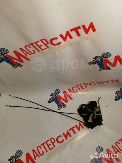 Замок двери передний правый Toyota Allion ZZT240