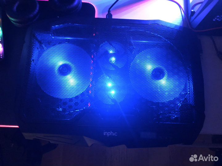 Подставка с охлаждением для ноутбука