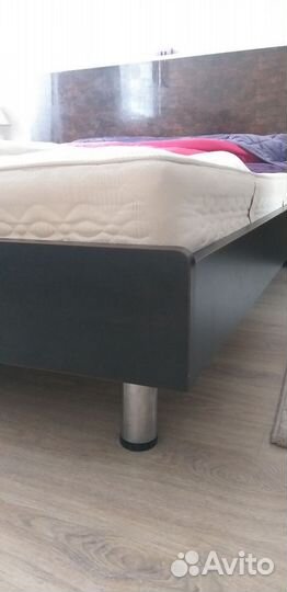 Кровать двуспальная 160х200 с матрасом