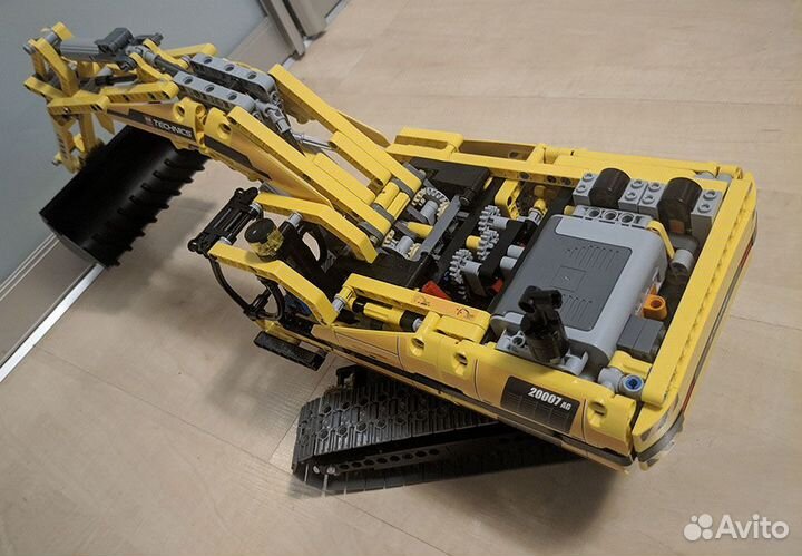 Экскаватор с ду Lepin Technics 20007 (Lego 8043)