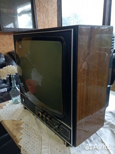 Ретро телевизор СССР Рекорд 308
