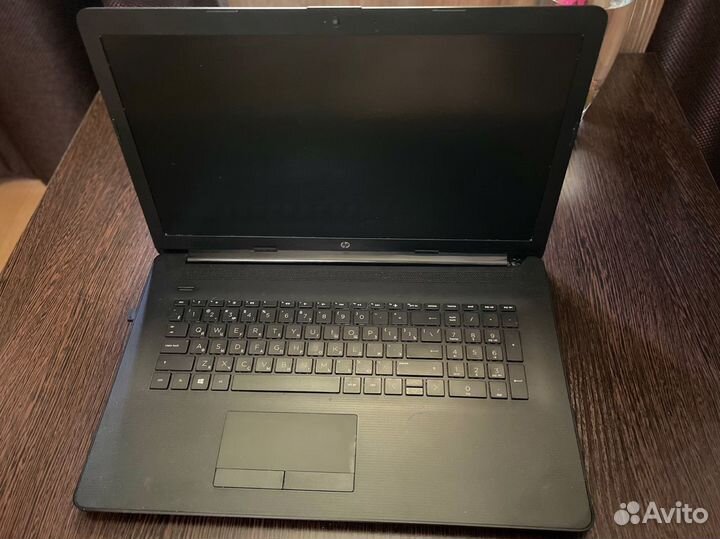 Ноутбук hp Laptop 17 (17-by0170ur)