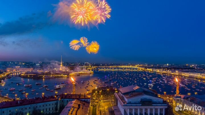 Закат и салют в день вмф с борта катамарана