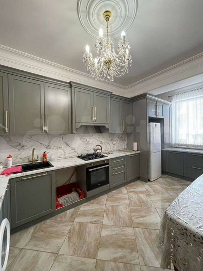 3-к. квартира, 80 м², 5/9 эт.