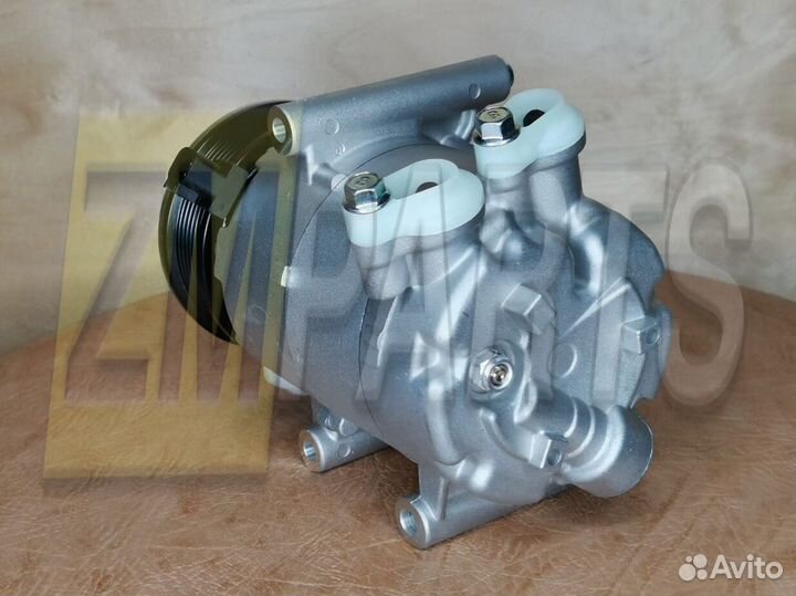Компрессор кондиционера Land Rover Freelander