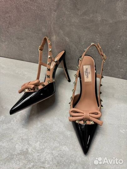 Туфли Valentino rockstud bow