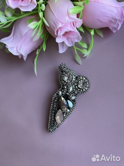 Броши ручной работы