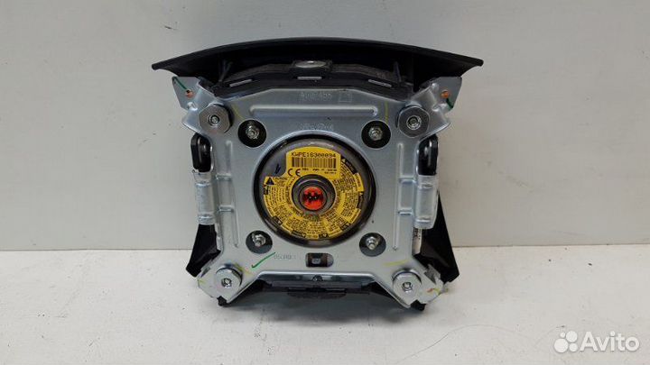 Airbag на руль передний Toyota Hilux 7 2011-2015