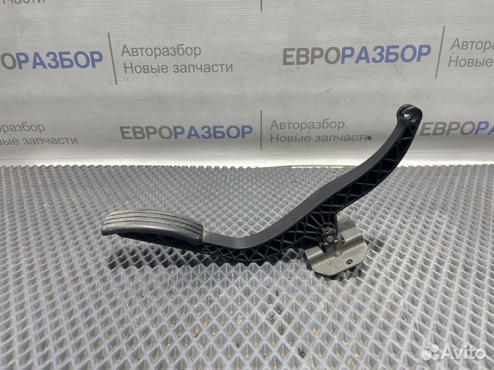 Педаль газа Nissan Almera (G15) 2013-2018