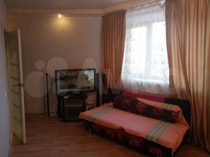 2-к. квартира, 50 м², 5/10 эт.