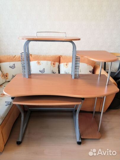 Компьютерный стол