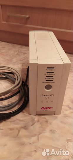 Бесперебойник Back-UPS CS 500