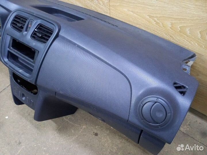 Торпедо Renault Logan седан K7M 812 2015