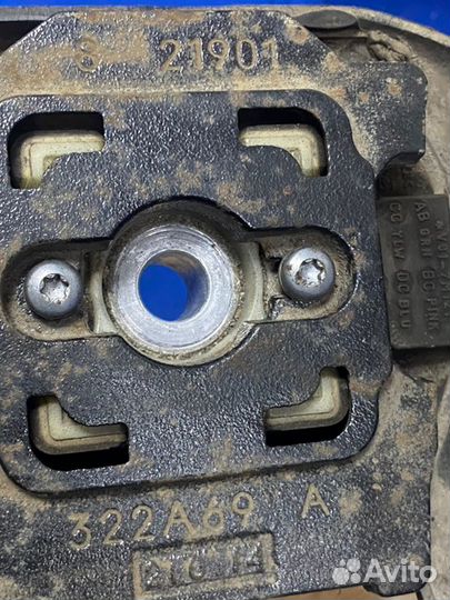 Подушка двигателя левая Ford Focus pnda 2014