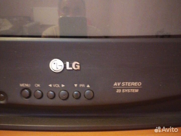 Телевизор LG CF 20D30