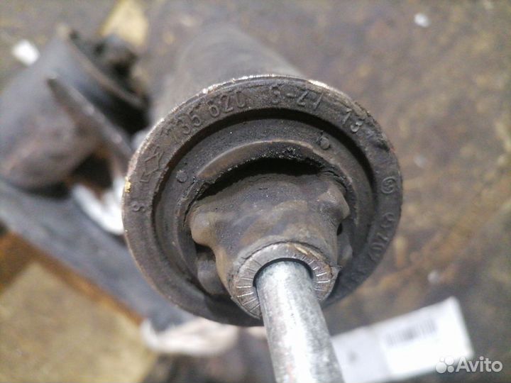 Рычаг передний верхний Mercedes-benz Slk-class R170.447