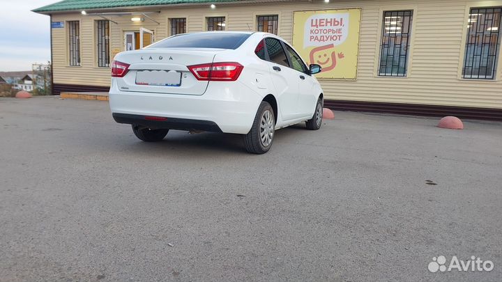 LADA Vesta 1.6 МТ, 2015, 30 000 км