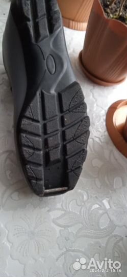 Лыжные ботинки