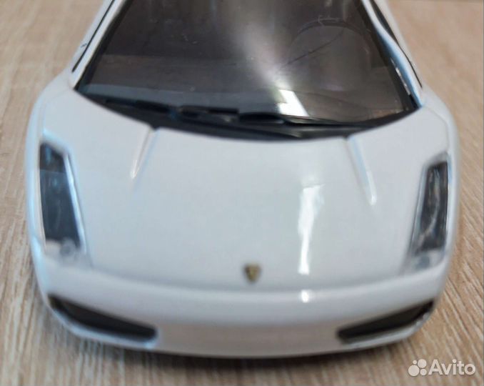 Модель lamborghini Gallardo 1/43