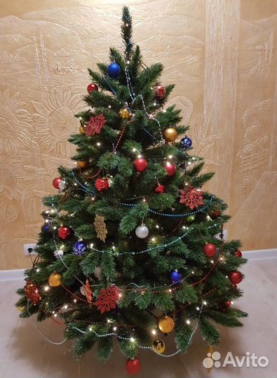 Елка искусственная