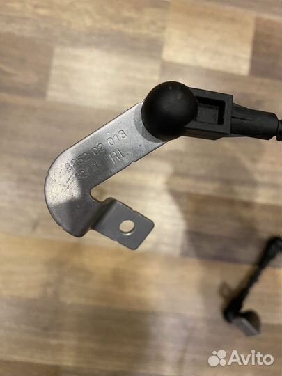 Датчик уровня подвески положения кузова Zeekr 001