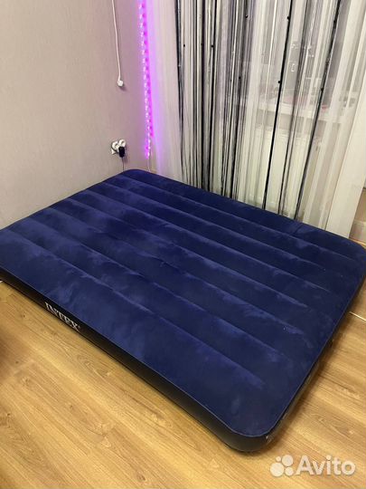 Надувной матрас двухспальный с насосом