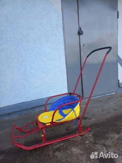 Санки сидячие красные
