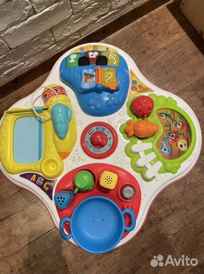 Развивающий стол chicco