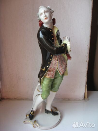 Розенталь антиквариат кавалер статуэтка оригинал