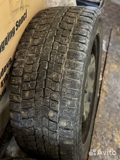 Dunlop SP Winter Ice 01 205/55 R16 94T