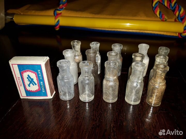 Старинные бутылочки флаконы