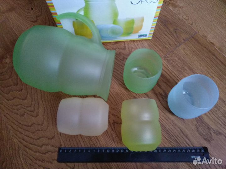 Набор. Графин и 4 стакана бокала. Стекло. Новый