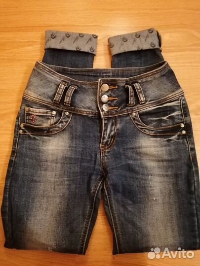 Продам джинсы