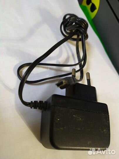 Блок питания с 100-240 в, 50 гц., выход 5 вольт, 0