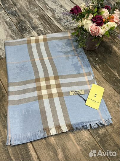 Шарф палантин Burberry голубой новый