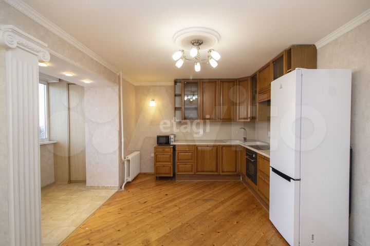 4-к. квартира, 120 м², 9/10 эт.