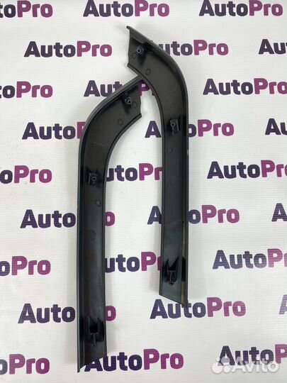 Молдинги переднего бампера LADA vesta черный мат