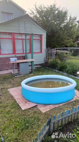 Детский надувной бассейн