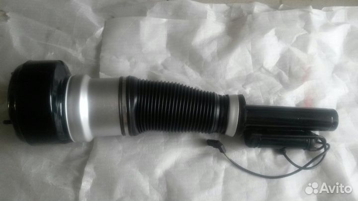 Амортизатор передний Мерседес W221