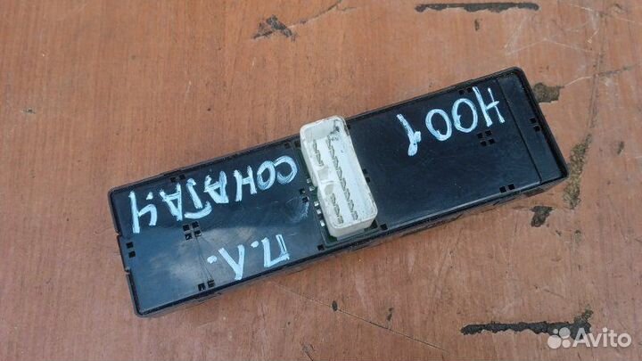 Блок управления стеклоподъемниками Hyundai Sonata