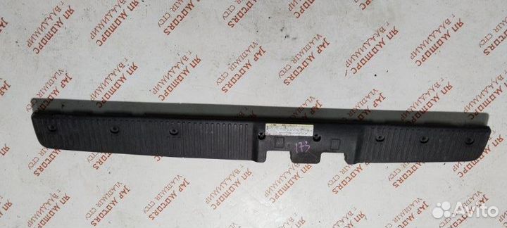 Накладка двери багажника Renault Kangoo K4M 2006