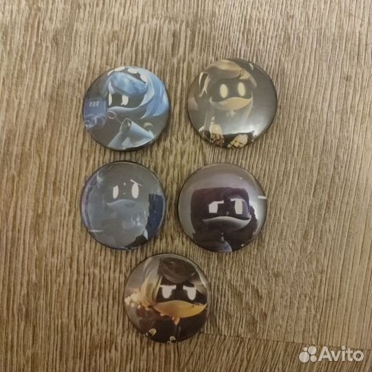 Аниме значки маленькие 37 мм