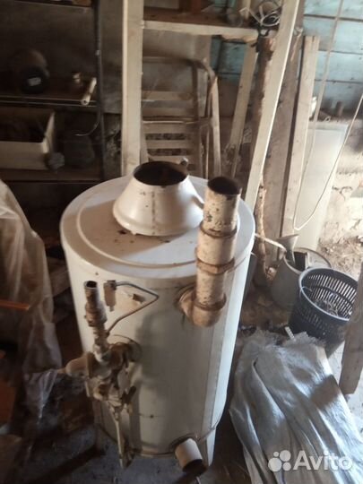 Аппарат отопительный газовый бытовой с водяным кон