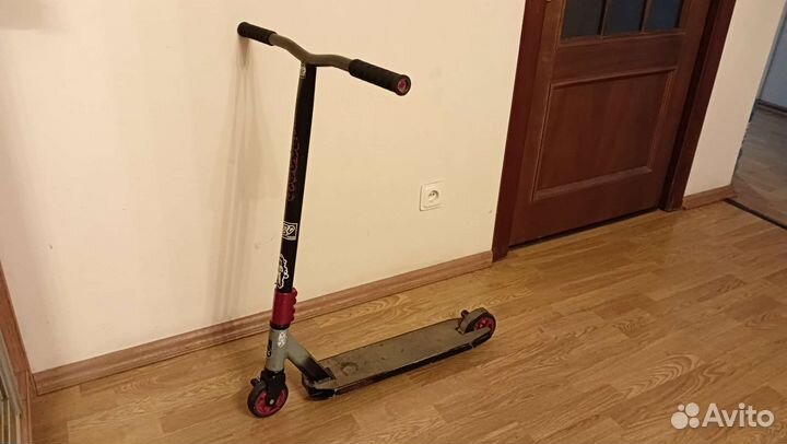 Трюковой самокат