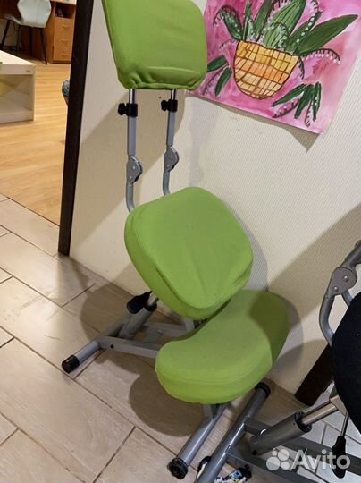 Коленный стул для осанки SmartStool