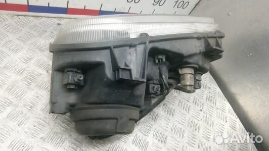 Фара левая chrysler 300C 1 (GEA15MR01)